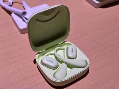 Huawei Pamer Earbuds FreeArc Tahan Air, Harganya Rp2 Jutaan